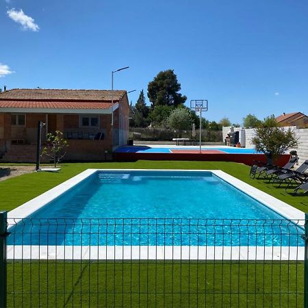 Casa Con Piscina, Villa Alarilla Фуэнтидуэнья-де-Тахо Экстерьер фото