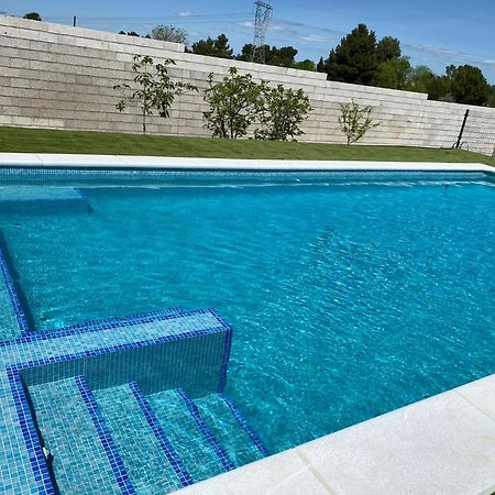 Casa Con Piscina, Villa Alarilla Фуэнтидуэнья-де-Тахо Экстерьер фото