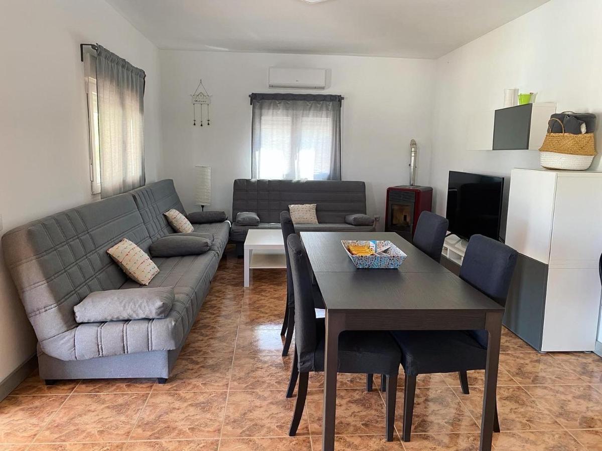 Casa Con Piscina, Villa Alarilla Фуэнтидуэнья-де-Тахо Экстерьер фото