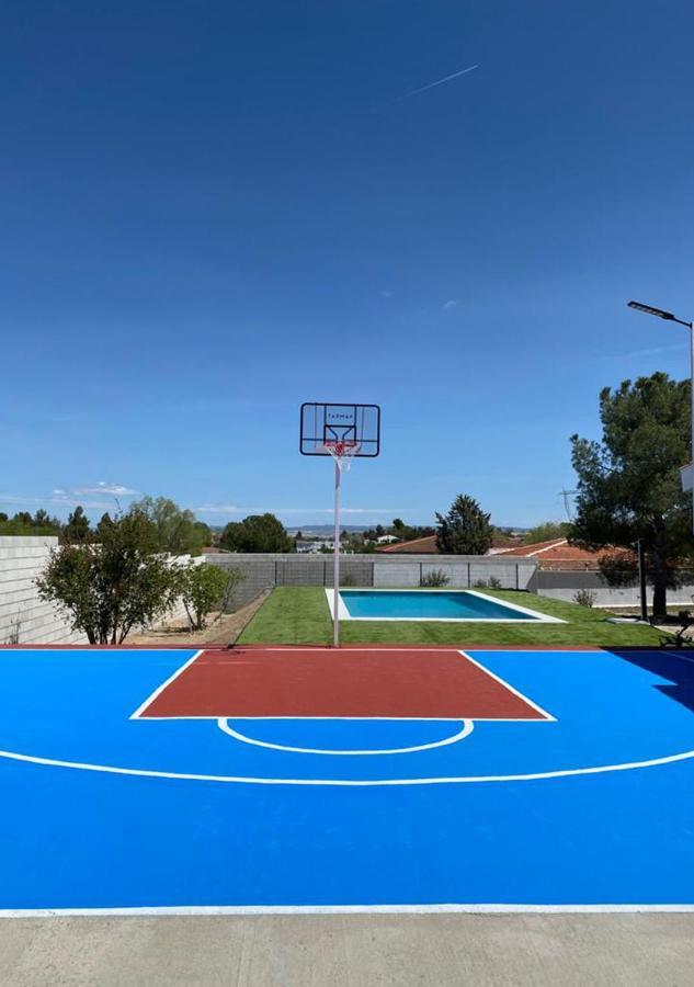 Casa Con Piscina, Villa Alarilla Фуэнтидуэнья-де-Тахо Экстерьер фото